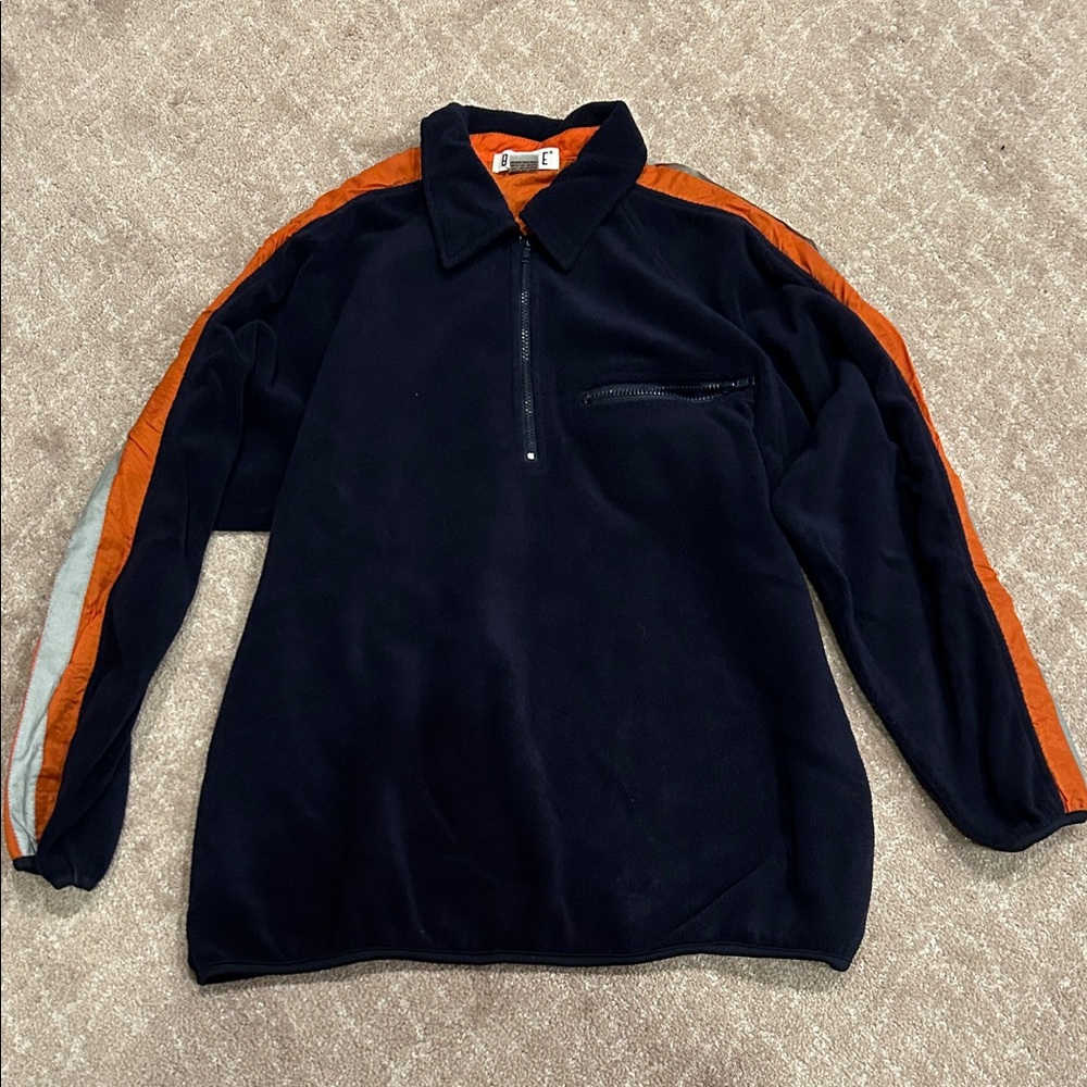 Comfy big navy sweatshirt with trim!